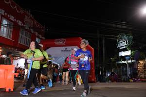 BIB: 4573, 147
                            <button type="button" onclick="openModal(26264942)" class="btn btn-primary btn-sm float-right btn-popup" data-toggle="modal" data-target=".modal-high-quality">
                        <i class="fas fa-shopping-cart"></i> Add to Cart
                    </button>
                                            <button type="button" onclick="isThisMe(26264942, true)" class="btn btn-success btn-sm float-right btn-popup btn-isme hidden" data-toggle="tooltip" data-placement="bottom" title="นี่คือรูปของคุณใช่ไหม คลิกที่นี่เพื่อเอาเข้าอัลบั้ม">
                        <i class="fas fa-plus"></i> Add to album
                    </button>
                    <button type="button" onclick="isThisMe(26264942, false)" class="btn btn-warning btn-sm float-right btn-popup btn-isnotme hidden">
                        <i class="fas fa-ban"></i> Remove from album
                    </button>